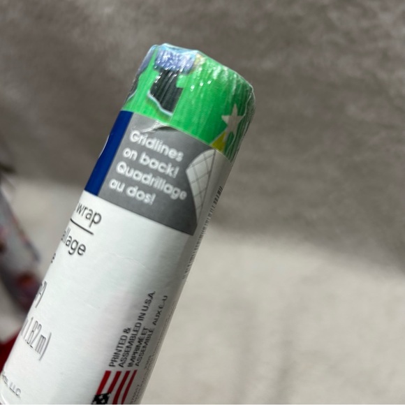 Rudolph Red Nosed Reindeer gift wrap 20 sq ft USA gridlines Christmas wrapping - Picture 8 of 10